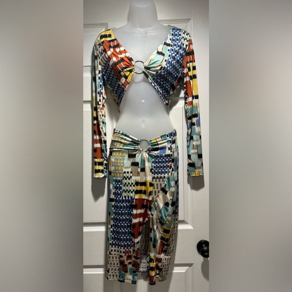 Multicolor Cutout Crop Top and Skirt Set (Size M) - Picture 4 of 8